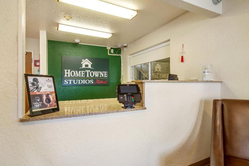 酒店 Hometowne Studios By Red Roof Philadelphia Maple Shade, Nj