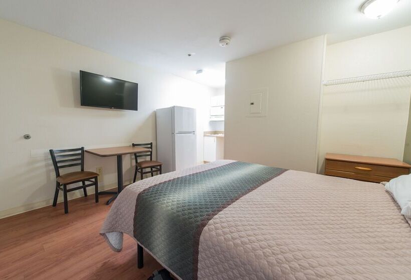 בית מלון כפרי Studio 51 Extended Stay