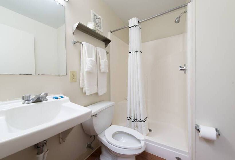 בית מלון כפרי Studio 51 Extended Stay