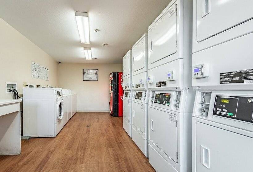 호텔 Studio 51 Extended Stay