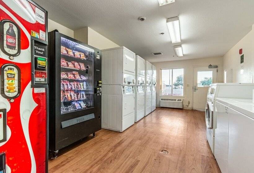 호텔 Studio 51 Extended Stay