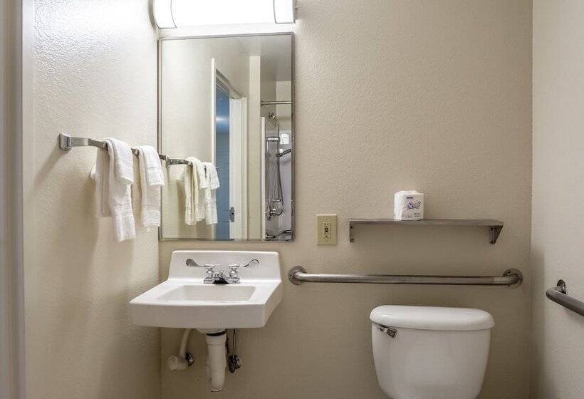 فندق Hometowne Studios By Red Roof Salem, Or