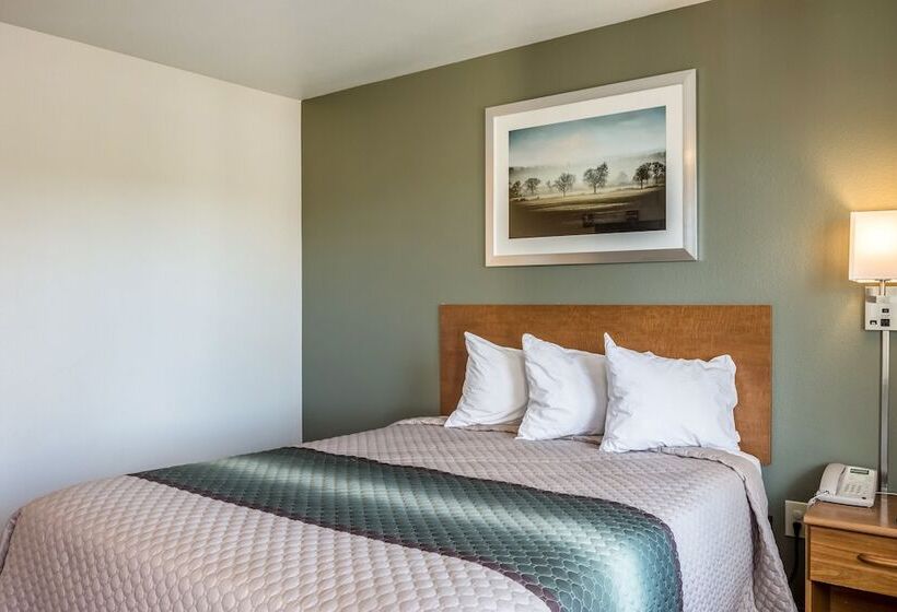 فندق Hometowne Studios By Red Roof Salem, Or