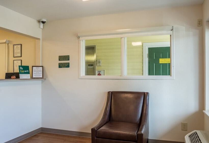 فندق Hometowne Studios By Red Roof Salem, Or