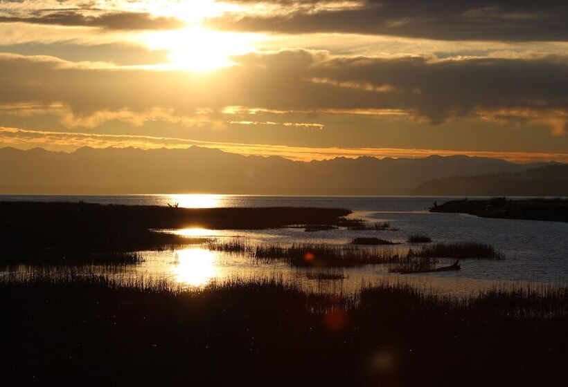 فندق La Conner Channel Lodge