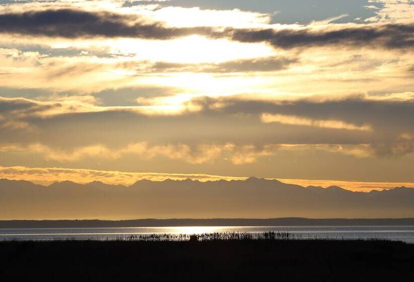 فندق La Conner Channel Lodge