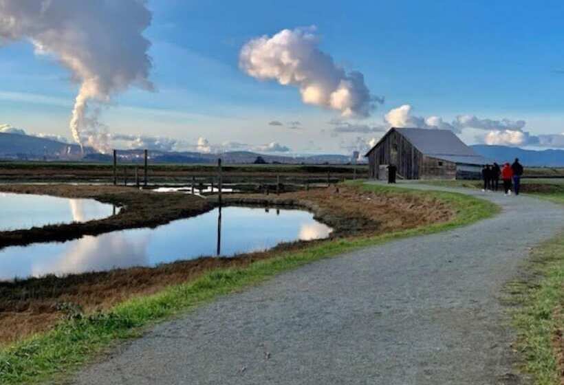 فندق La Conner Channel Lodge