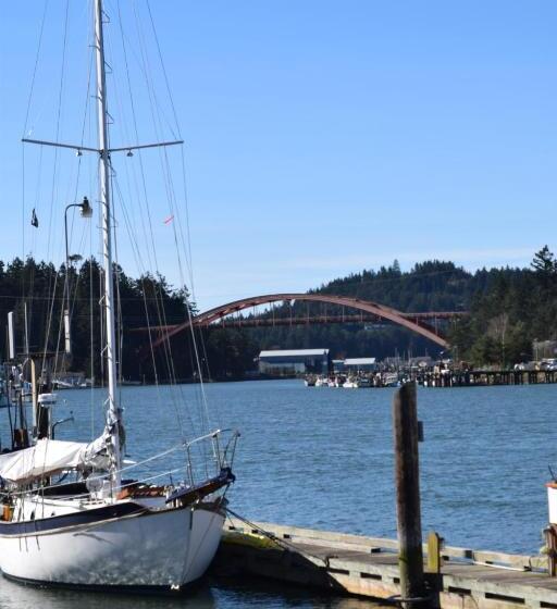 فندق La Conner Channel Lodge