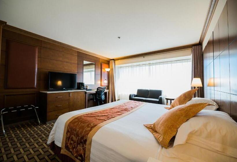 La Crystal Hotel  Los Angeles Long Beach Area