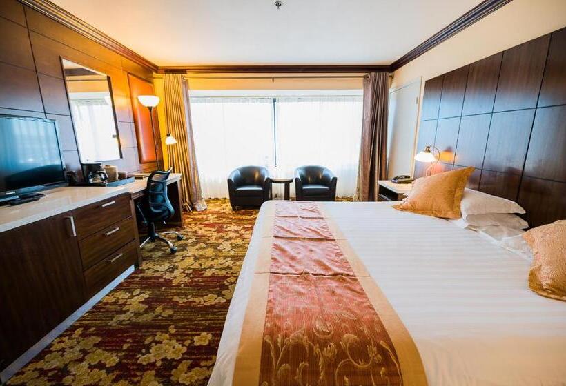 La Crystal Hotel  Los Angeles Long Beach Area