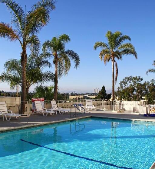 La Crystal Hotel  Los Angeles Long Beach Area