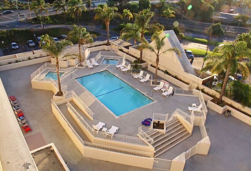 La Crystal Hotel  Los Angeles Long Beach Area