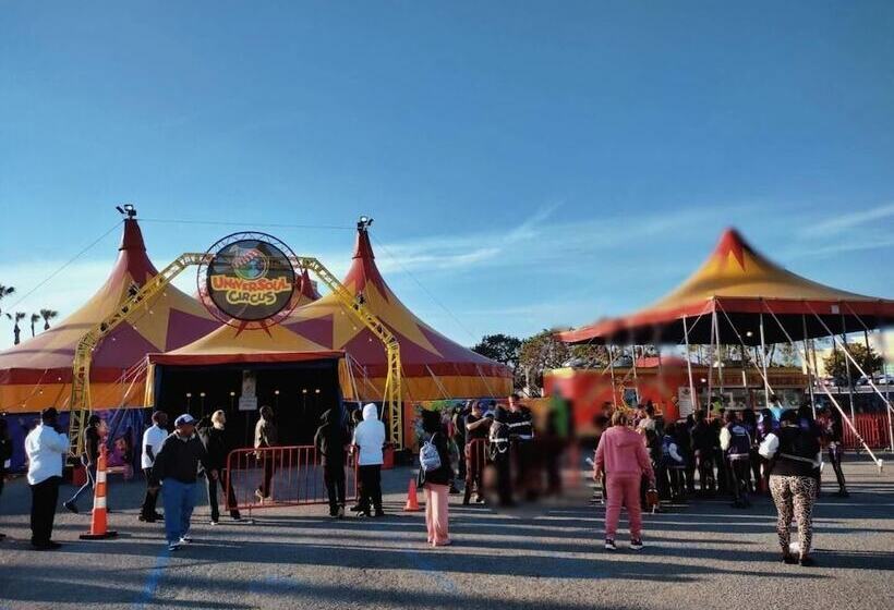 La Crystal Hotel  Los Angeles Long Beach Area