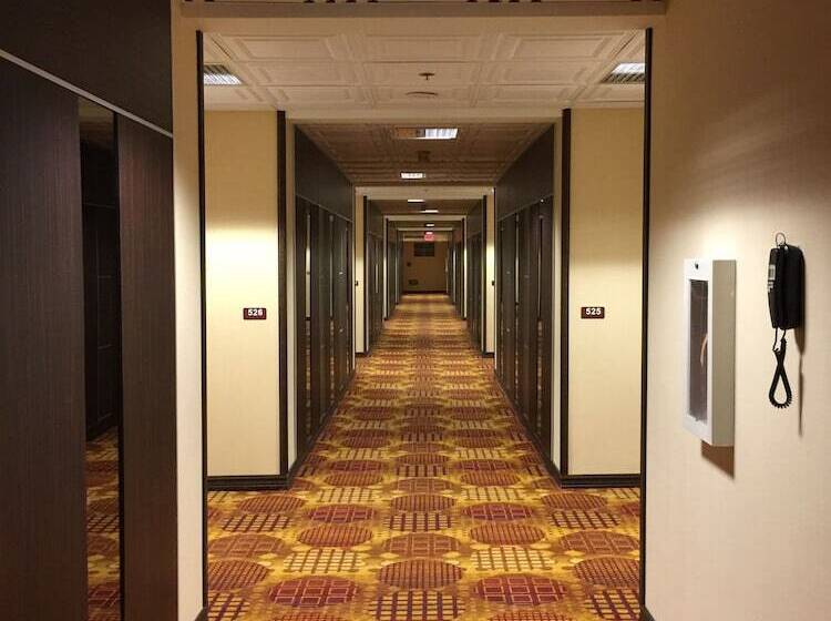 La Crystal Hotel  Los Angeles Long Beach Area