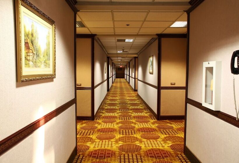 La Crystal Hotel  Los Angeles Long Beach Area