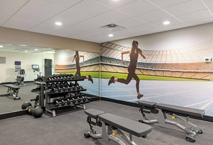 בית מלון כפרי Best Western Plus Fort Worth North