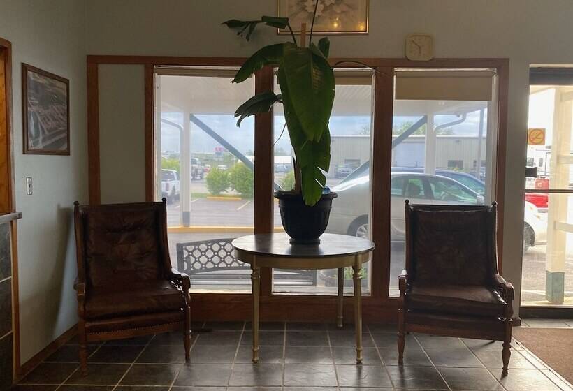 فندق Oak Grove Inn