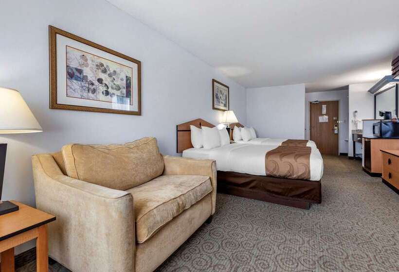 Отель Quality Inn & Suites Denver Airport   Gateway Park