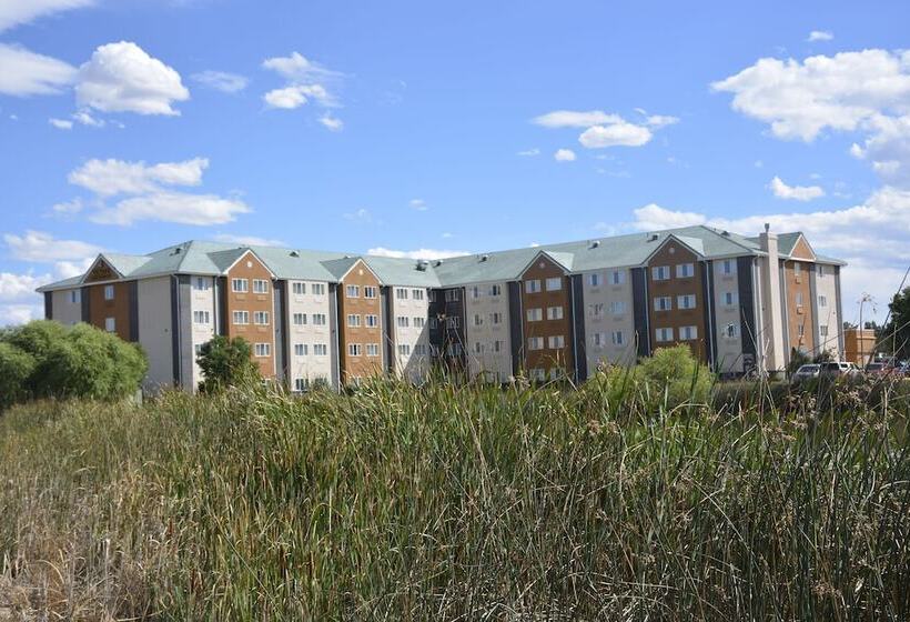 Отель Quality Inn & Suites Denver Airport   Gateway Park