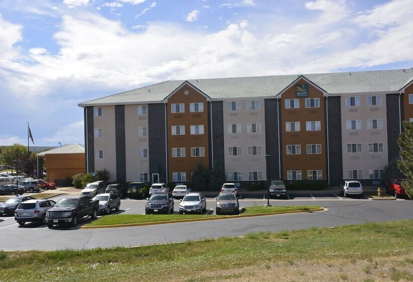 Отель Quality Inn & Suites Denver Airport   Gateway Park