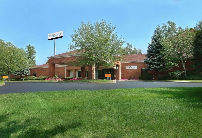 Отель Sonesta Select Boston Stoughton