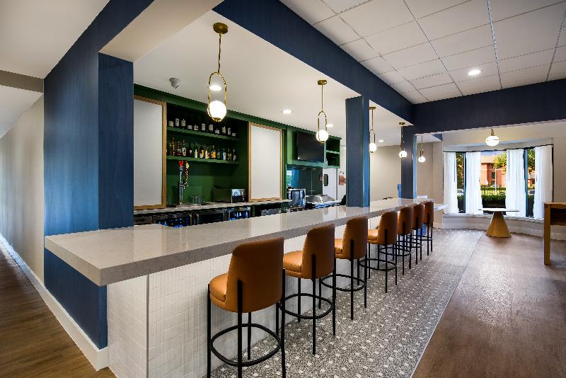 호텔 Sonesta Select Philadelphia Airport