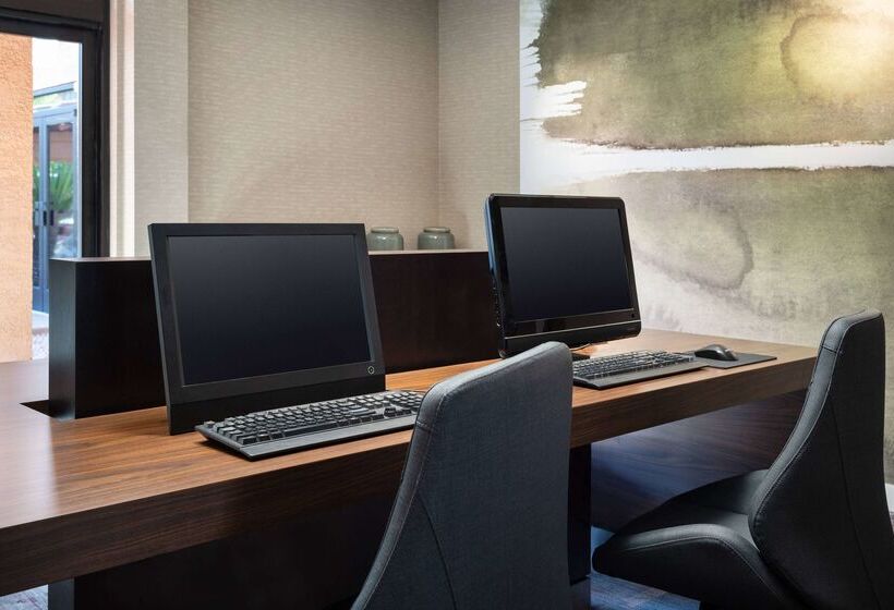 Отель Sonesta Select Phoenix Camelback