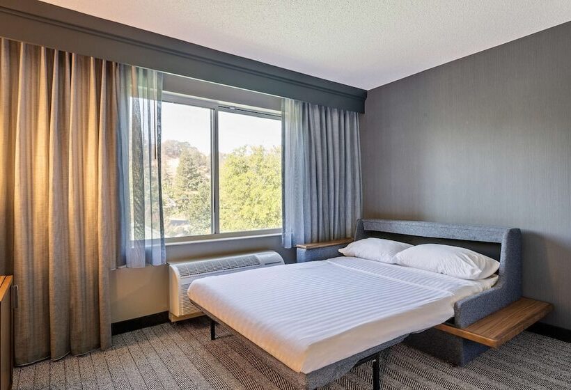 בית מלון כפרי Sonesta Select San Ramon