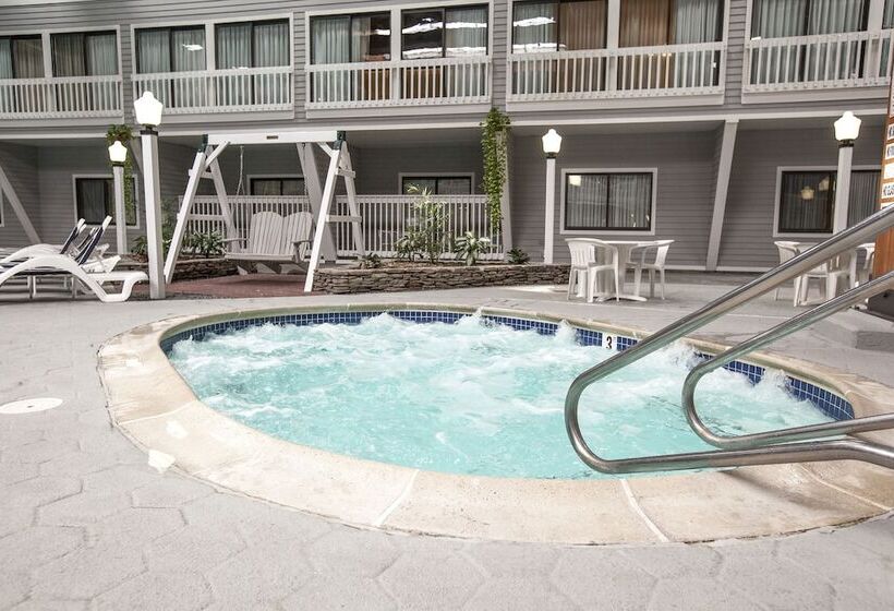 Отель The Cove At Yarmouth