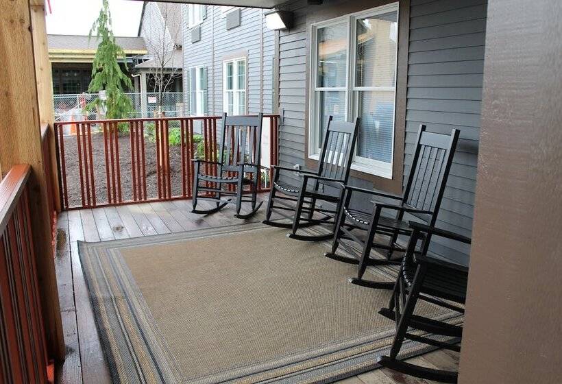 ホテル The Craftsman Inn & Suites