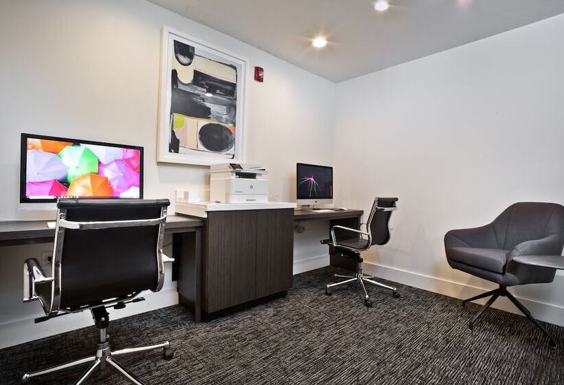 호텔 The Crestview