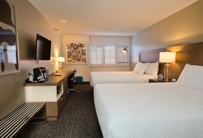 호텔 The Crestview