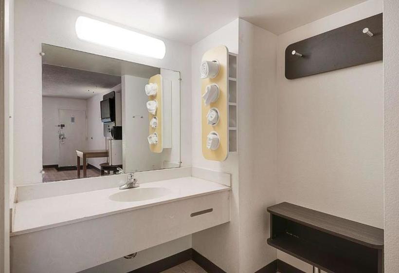 Motel 6-high Point, Nc