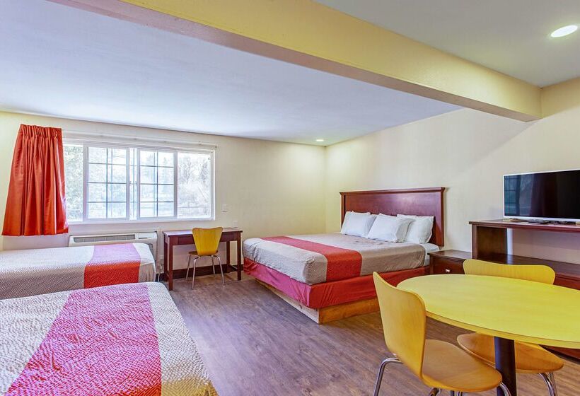 Motel 6 Pendleton, Or  West