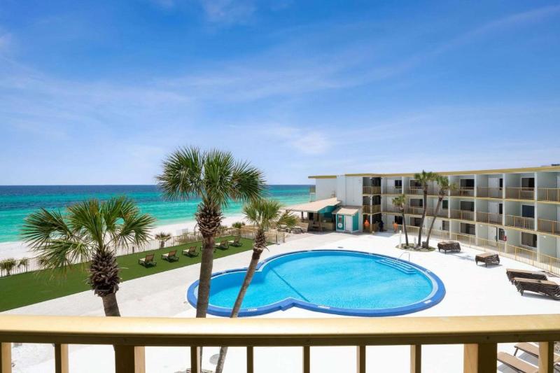 מוטל Chateau Beachfront Resort   Bw Signature Collection