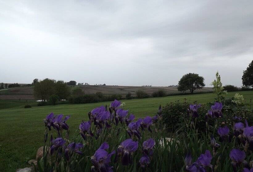 모텔 Crest Country Inn