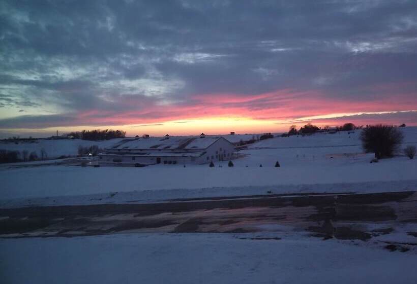 모텔 Crest Country Inn