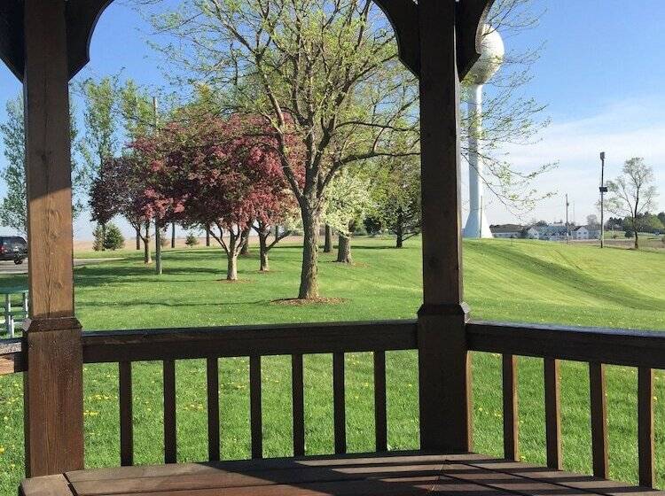 모텔 Crest Country Inn