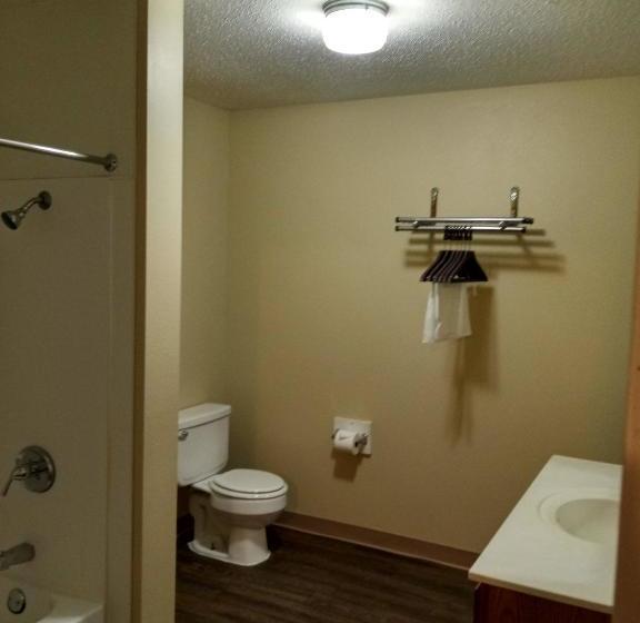 فندق على الطريق Lakota Lodge