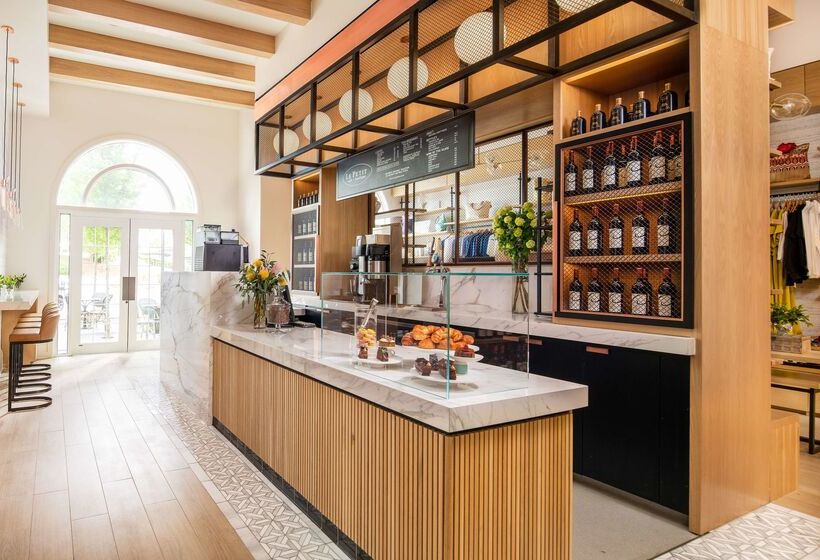 منتجع Chateau Elan