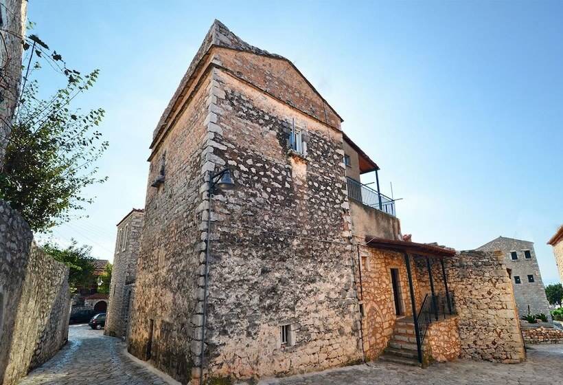 Areopoli Sofia Old Town Inn