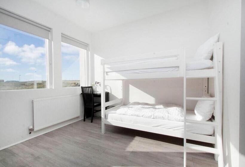 تختخواب و صبحانه Kef Guesthouse By Keflavík Airport