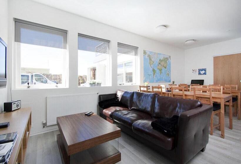 تختخواب و صبحانه Kef Guesthouse By Keflavík Airport