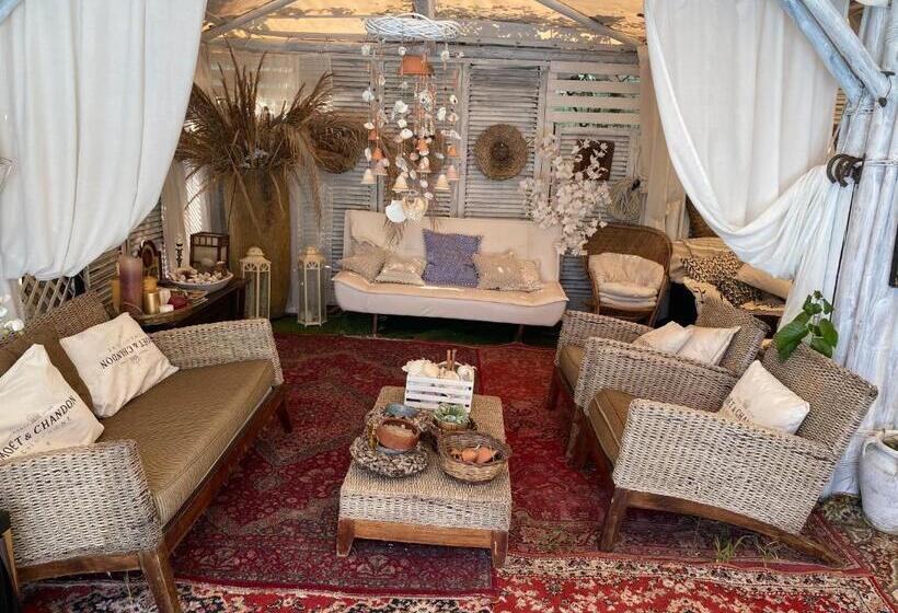 Bed and Breakfast Villa Tropical