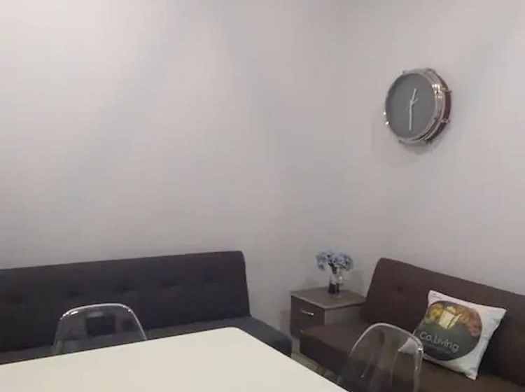 مسافرخانه Co. Living Suite