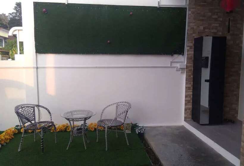 مسافرخانه Co. Living Suite