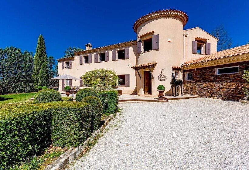 여관 Les Secrets D Aix Les Roulottes