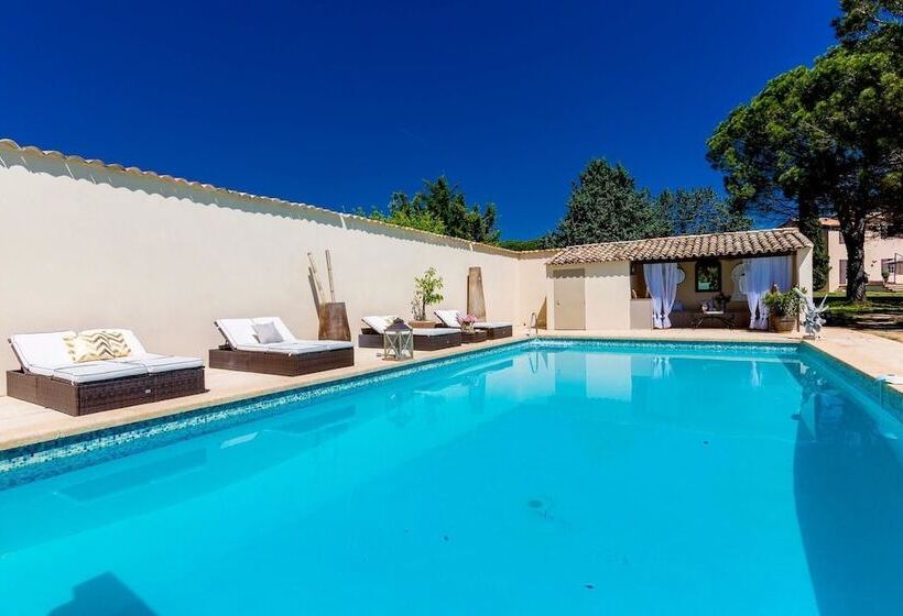 여관 Les Secrets D Aix Les Roulottes