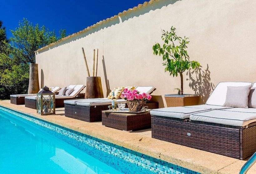 여관 Les Secrets D Aix Les Roulottes