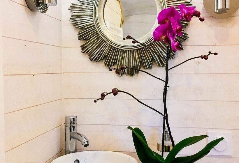 여관 Les Secrets D Aix Les Roulottes